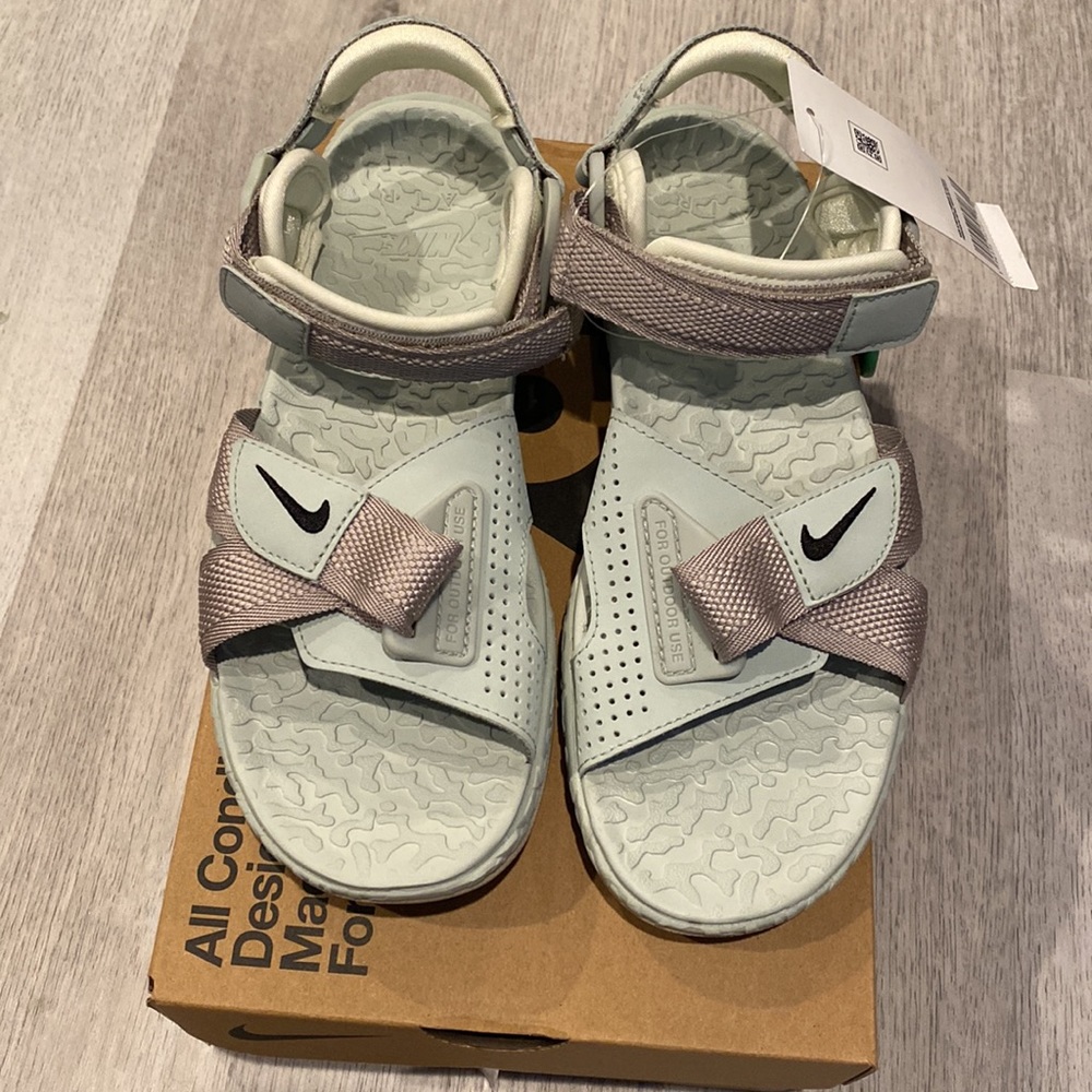 COPY - Nike ACG Deschutz Sandal